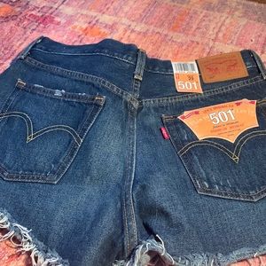 Levi’s 501 cutoffs